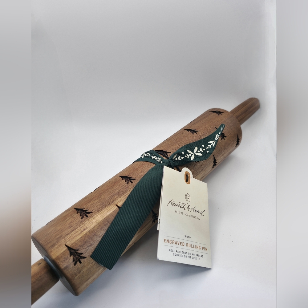 Magnolia Wooden Rolling Pin with Green Ribbon